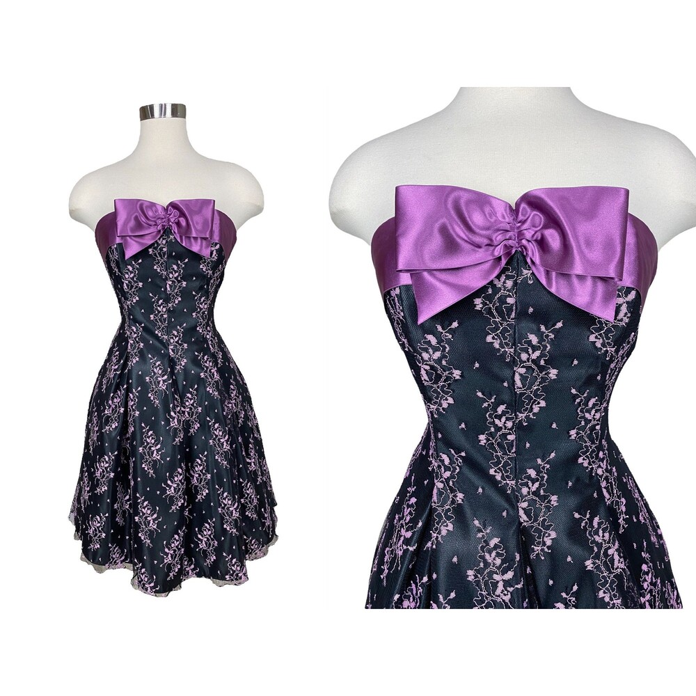 Size XS | Vintage 1980s 80s GUNNE SAX Strapless Purple Lace Mini Party Dress